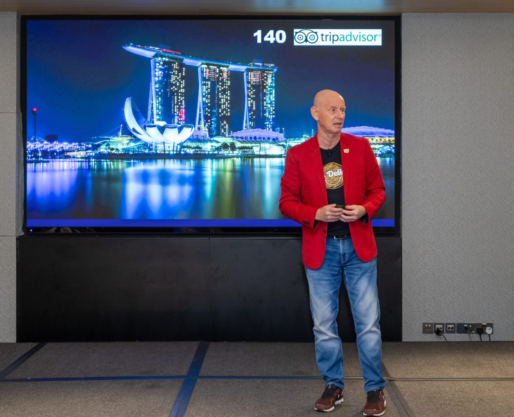 virtual customer experience keynote speaker